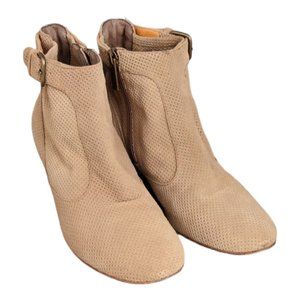 Aquatalia Womens Ankle Boots Tan Perforated Leather Block Heel Booties Size 8